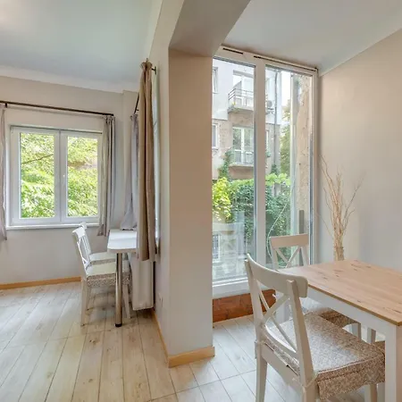 Central Apartment *