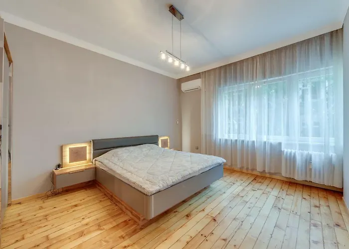 Central Apartment דירה סופיה